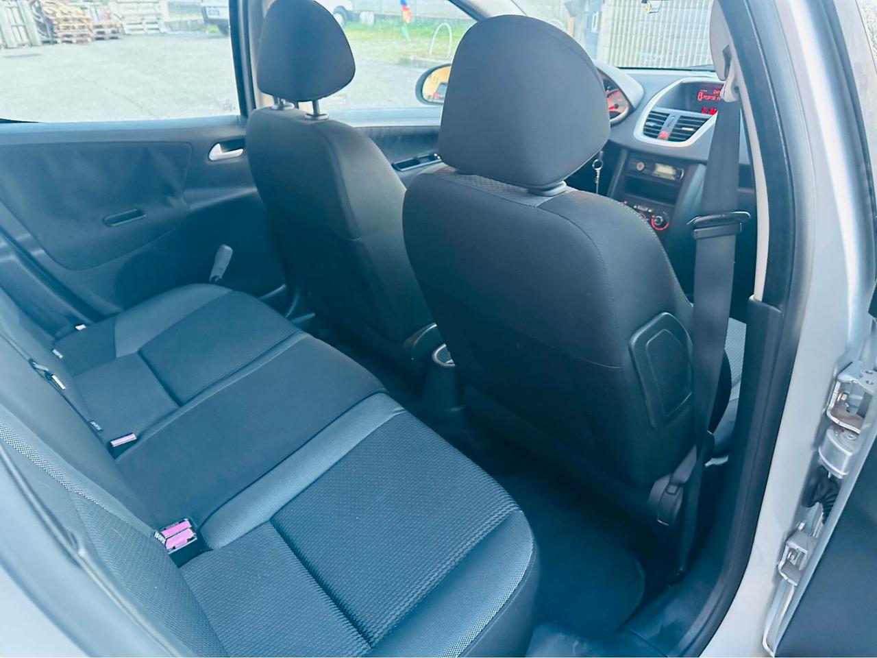 Peugeot 207 1.4 HDi 70CV FAP 5p. XS
