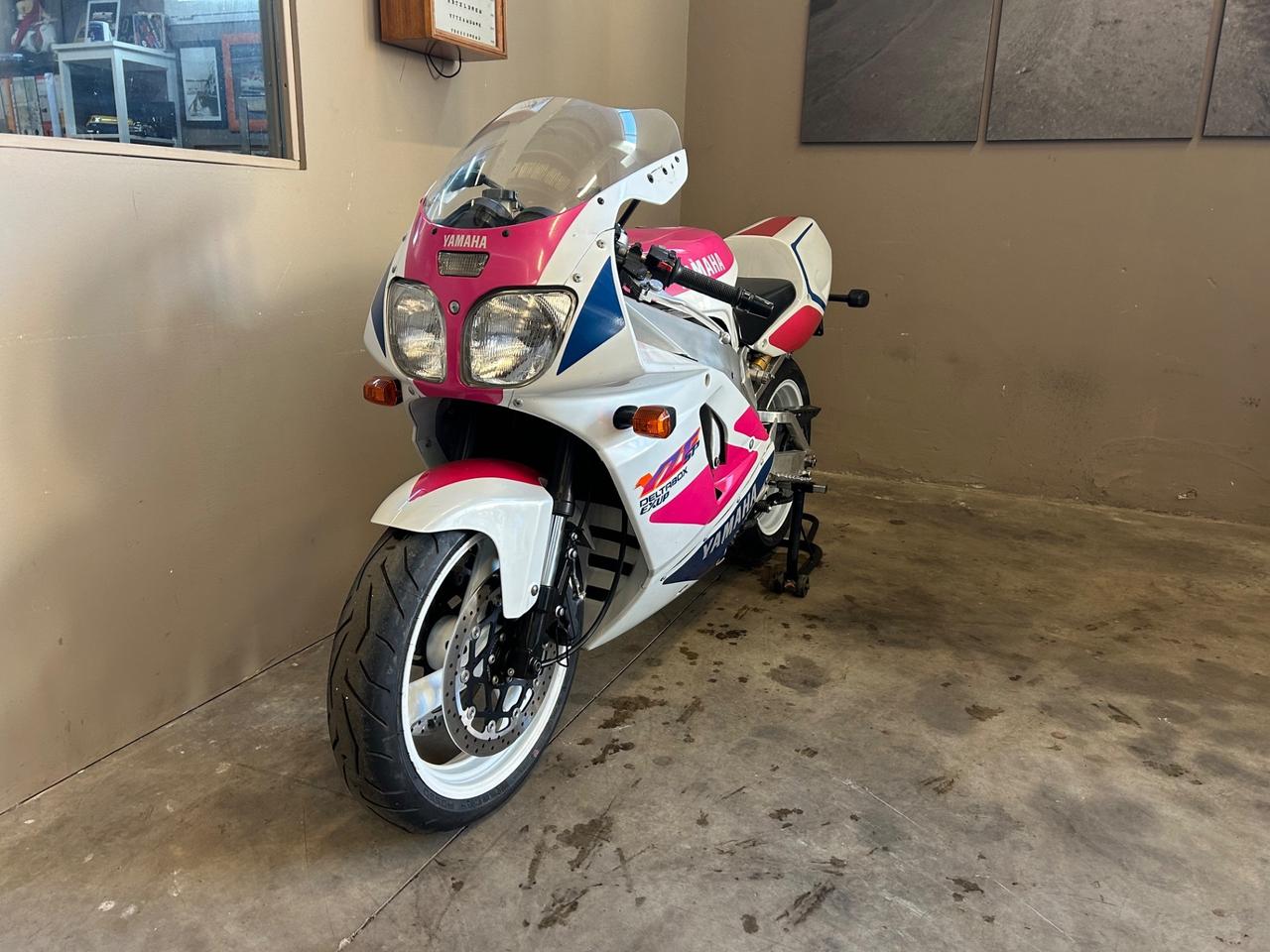 Yamaha YZF 750 SP Sport Production