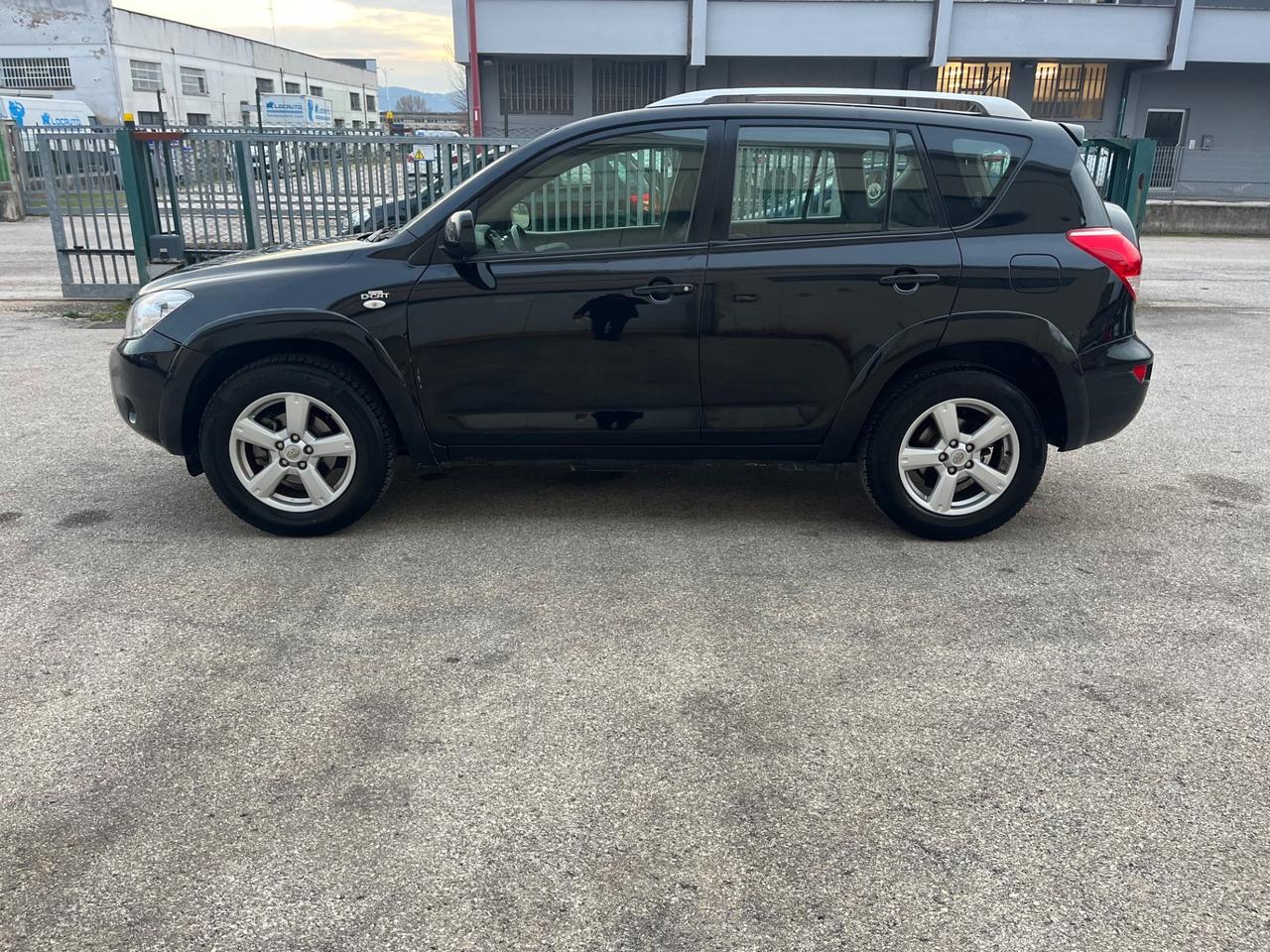 Toyota RAV 4 2.2 D-4D 177 CV Luxury