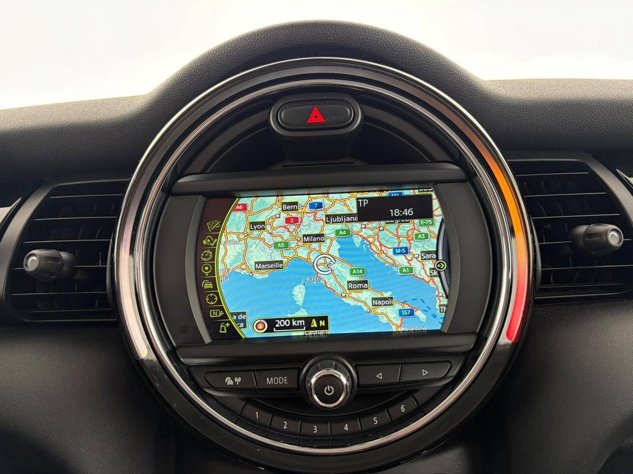 Mini Cooper D 1.5 Business 3p - NEOPATENTATI
