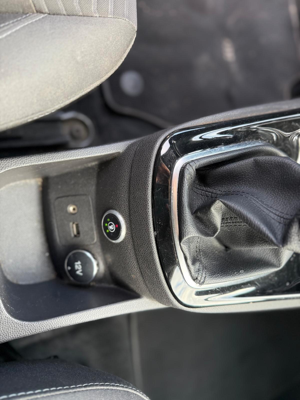 Ford Fiesta 1.4 5 porte Bz.- GPL Black & White Edition