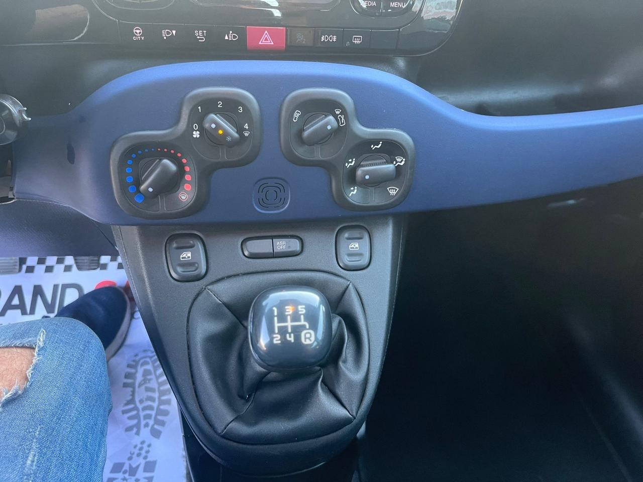 Fiat Panda 1.2 Lounge Unipro 2015