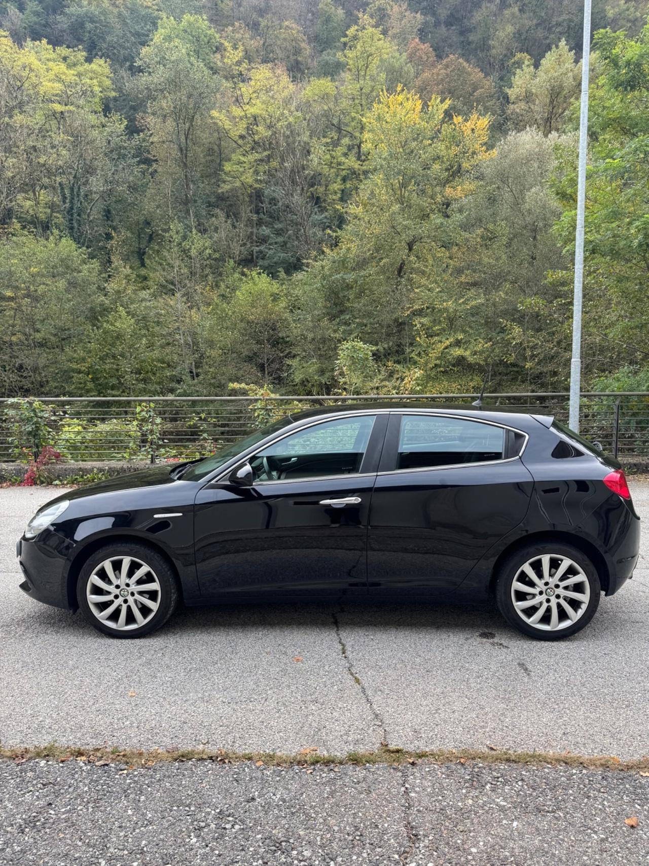 Alfa Romeo Giulietta 1.6 JTDm-2 105 CV Exclusive