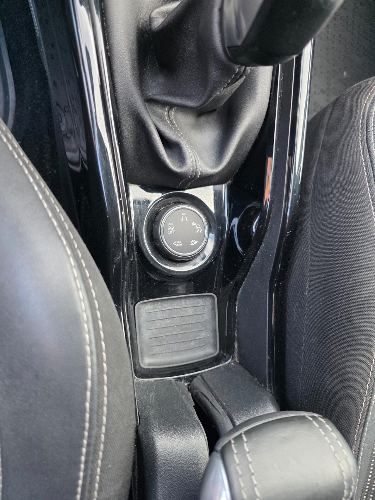 Peugeot 2008 1.6 BlueHDi 100 Allure