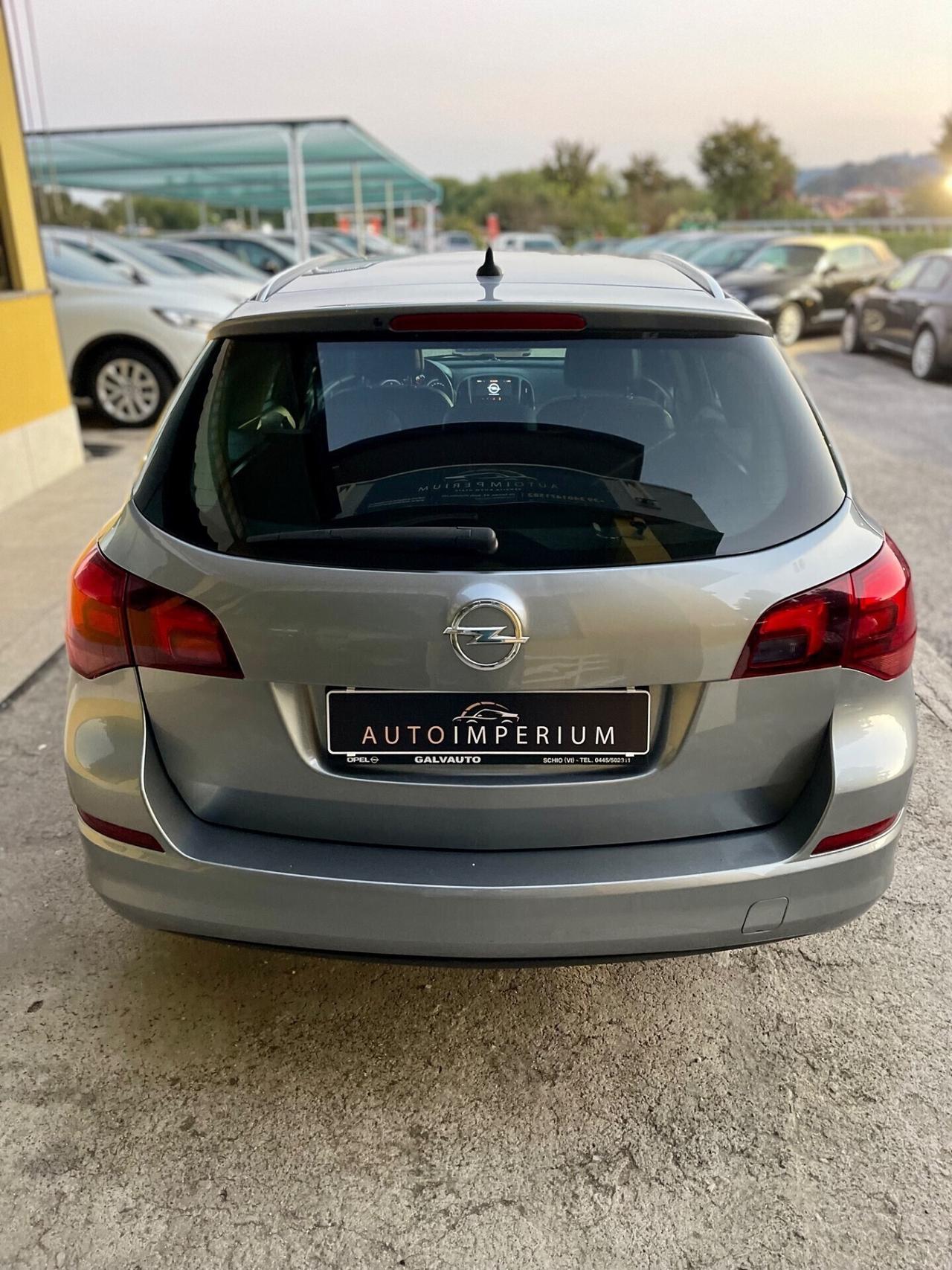 Opel Astra 1.7 CDTI 110CV Sports Tourer Cosmo