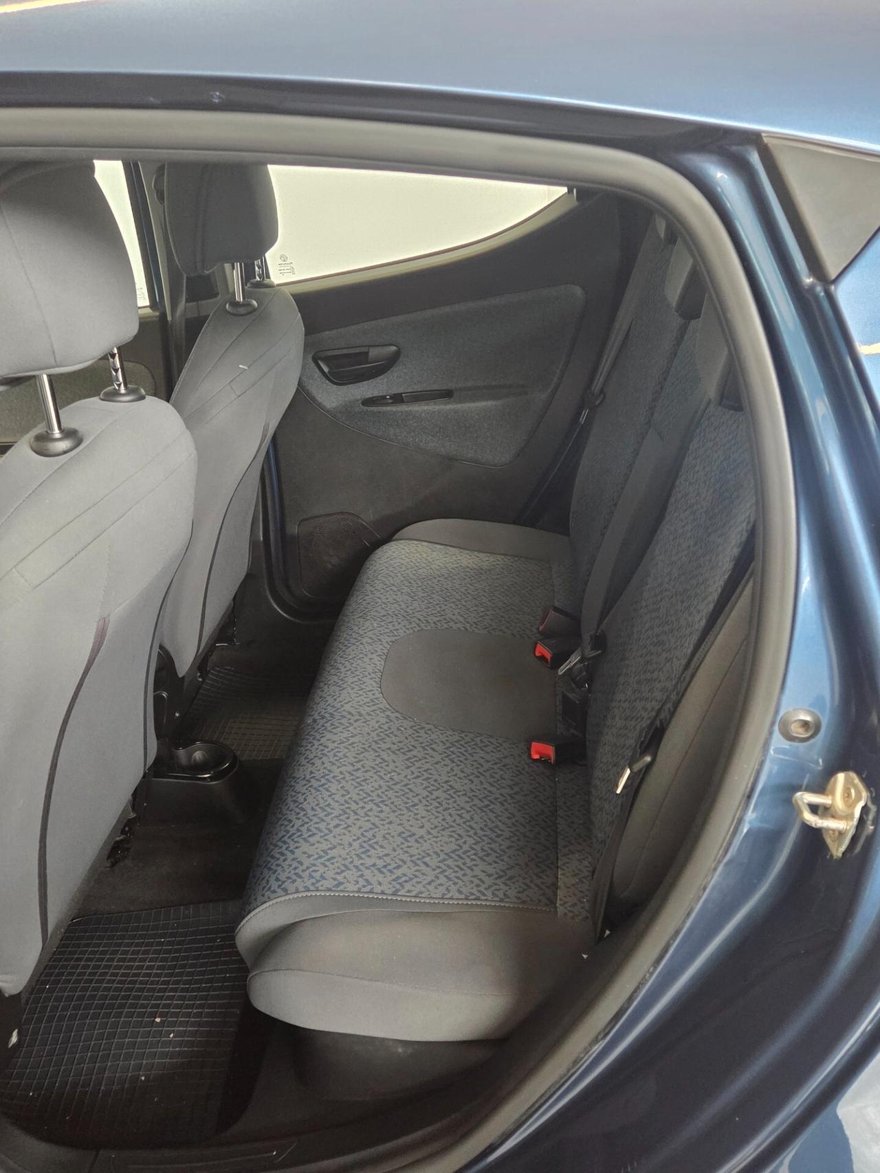 Lancia Ypsilon 1.0 FireFly 5 porte S&S Hybrid Ecochic Gold