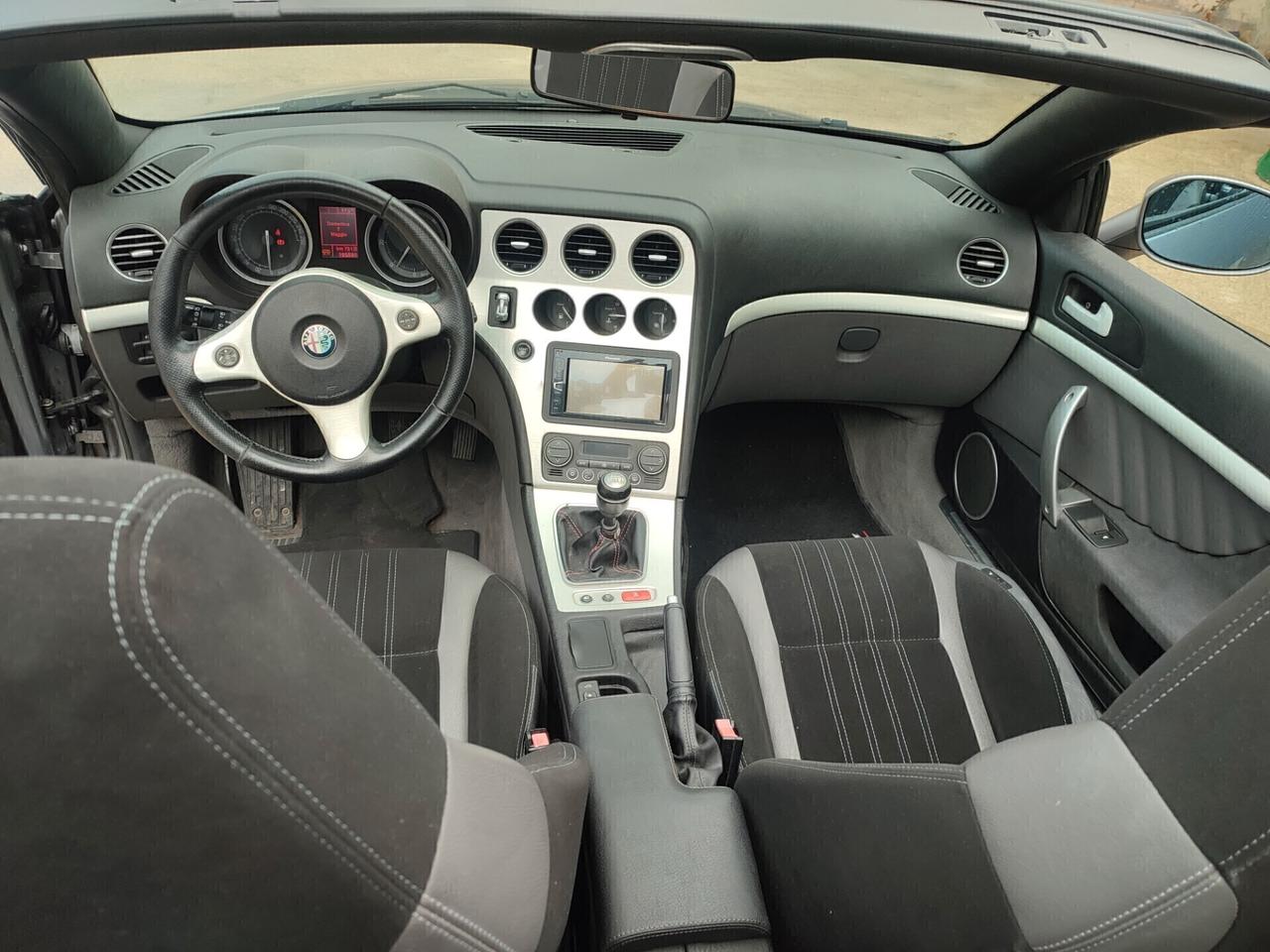 Alfa Romeo Spider 2.4 JTDm 210CV