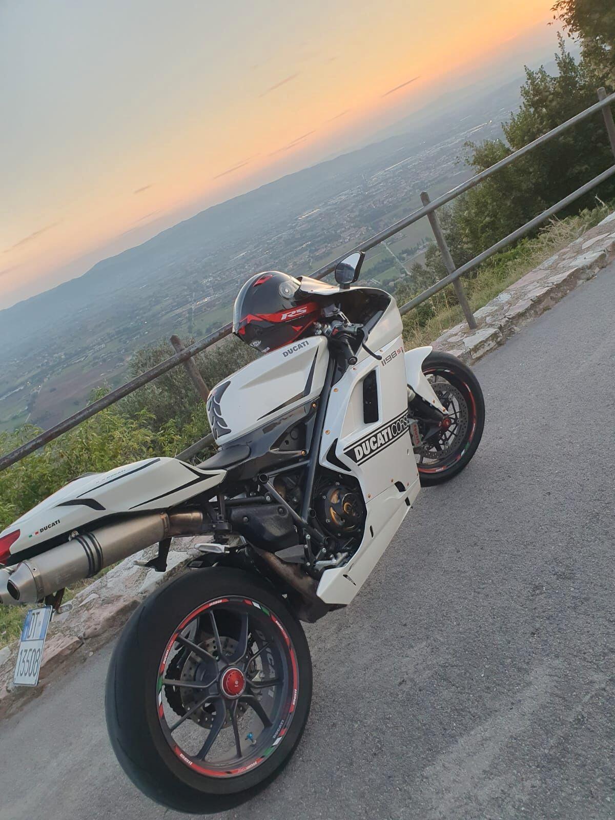 Ducati 1198 unico proprietario 15000 km