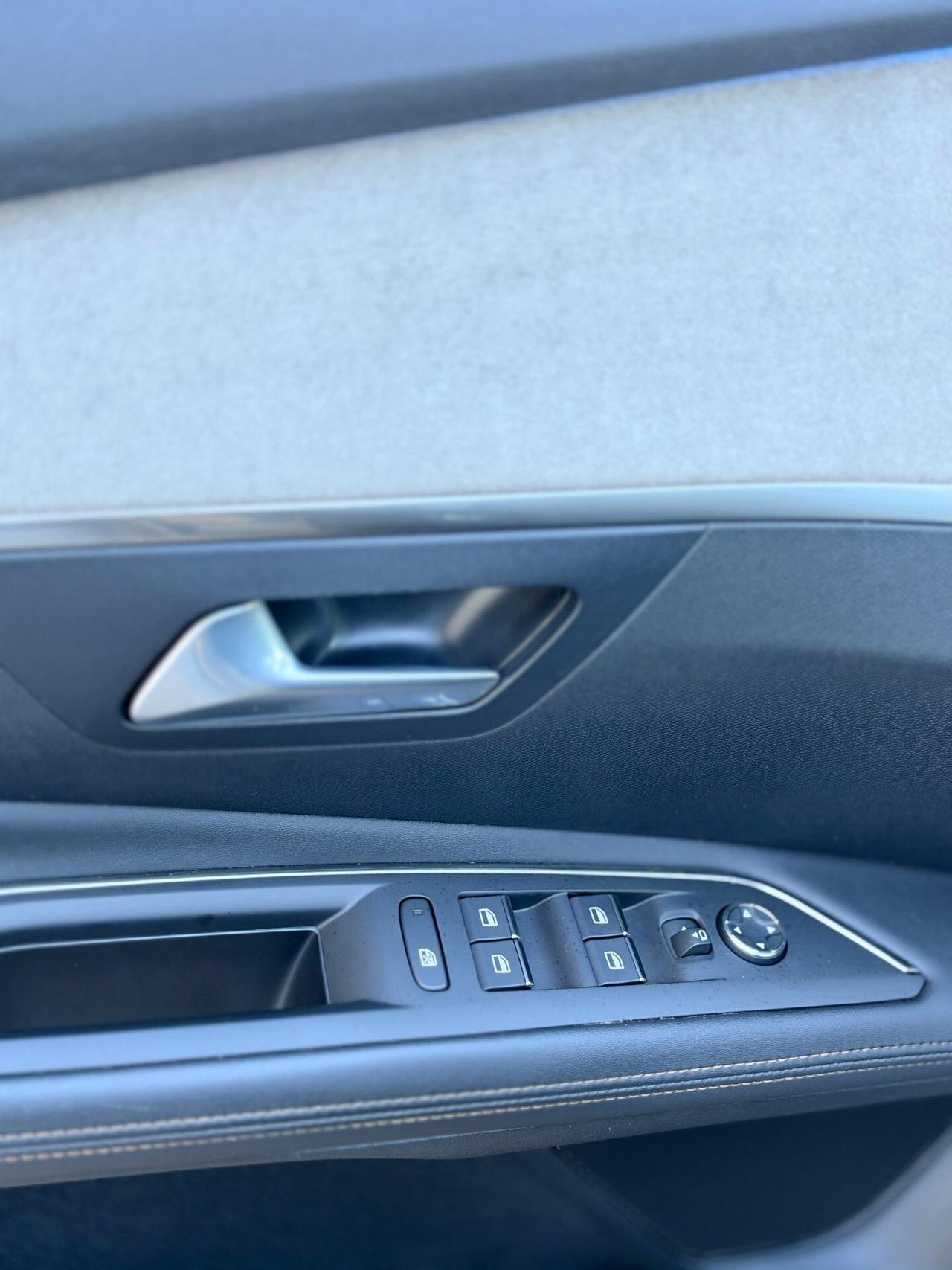 Peugeot 3008 1.5 bluehdi GT S con TETTO APRIBILE,VIRTUAL COCKPIT,APPLE CARPLAY,TELECAMERA 360,INTERNI ALCANTARA/P