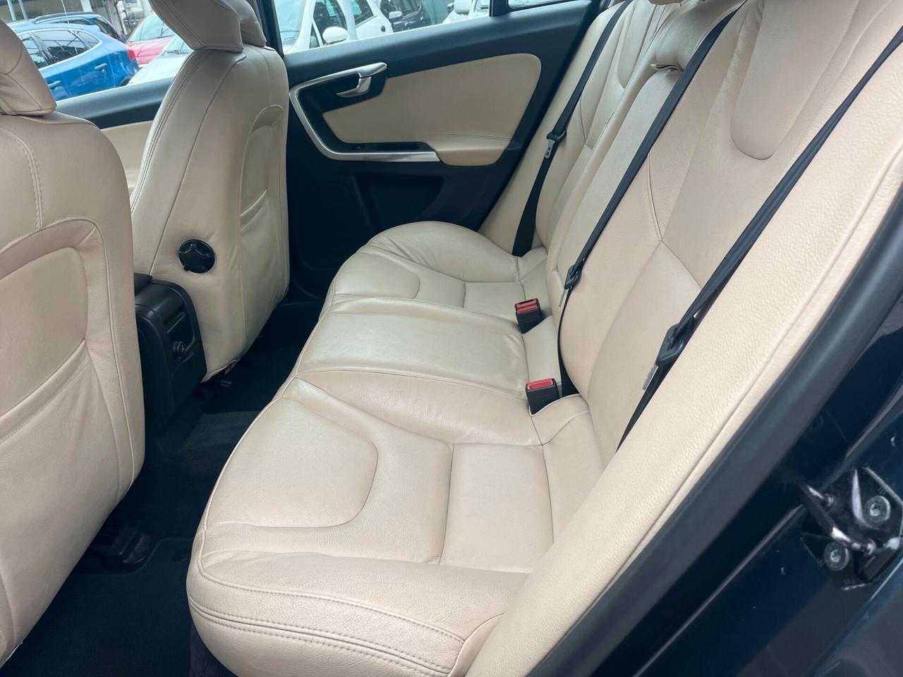 Volvo S60 D3 Geartronic Momentum