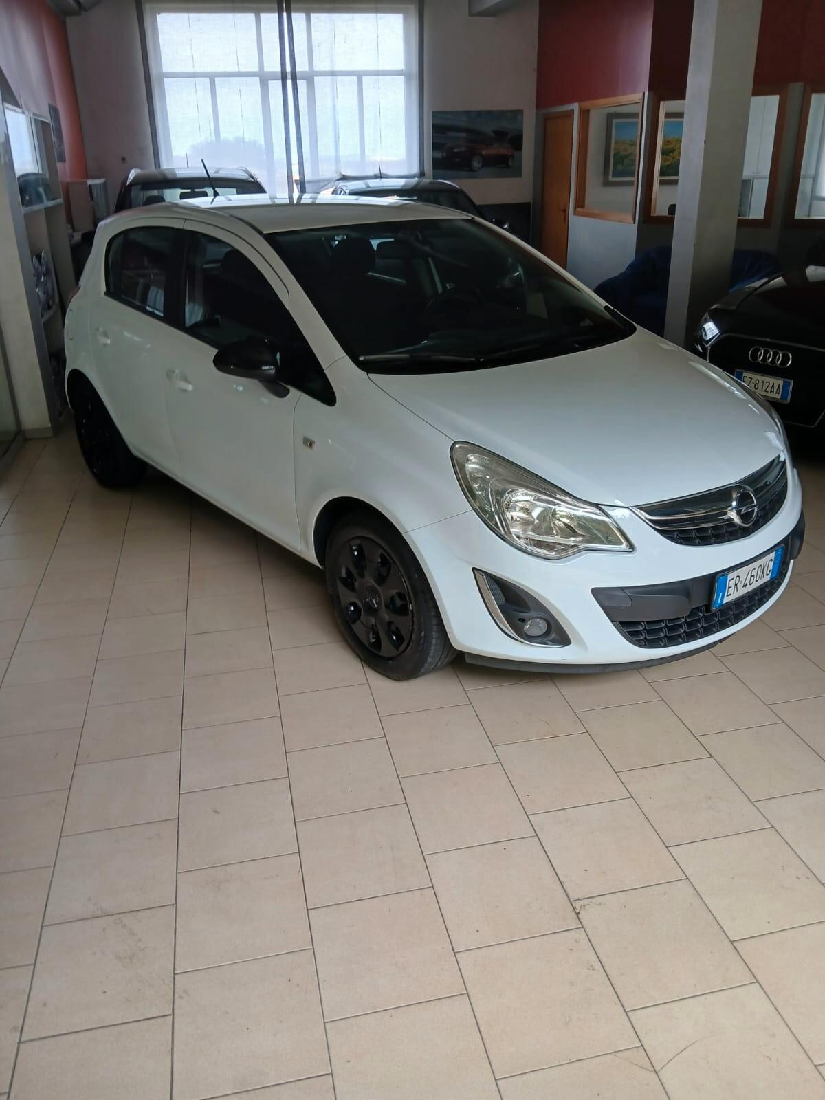 Opel Corsa 1.2 85CV 5 porte GPL-TECH Edition
