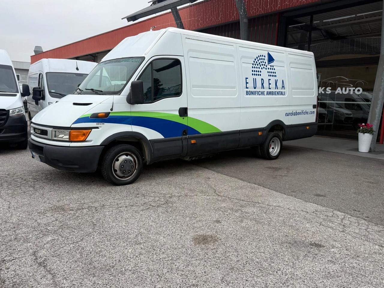 Iveco Daily 2.8 TDI Daily 35C13 PASSO LUNGO