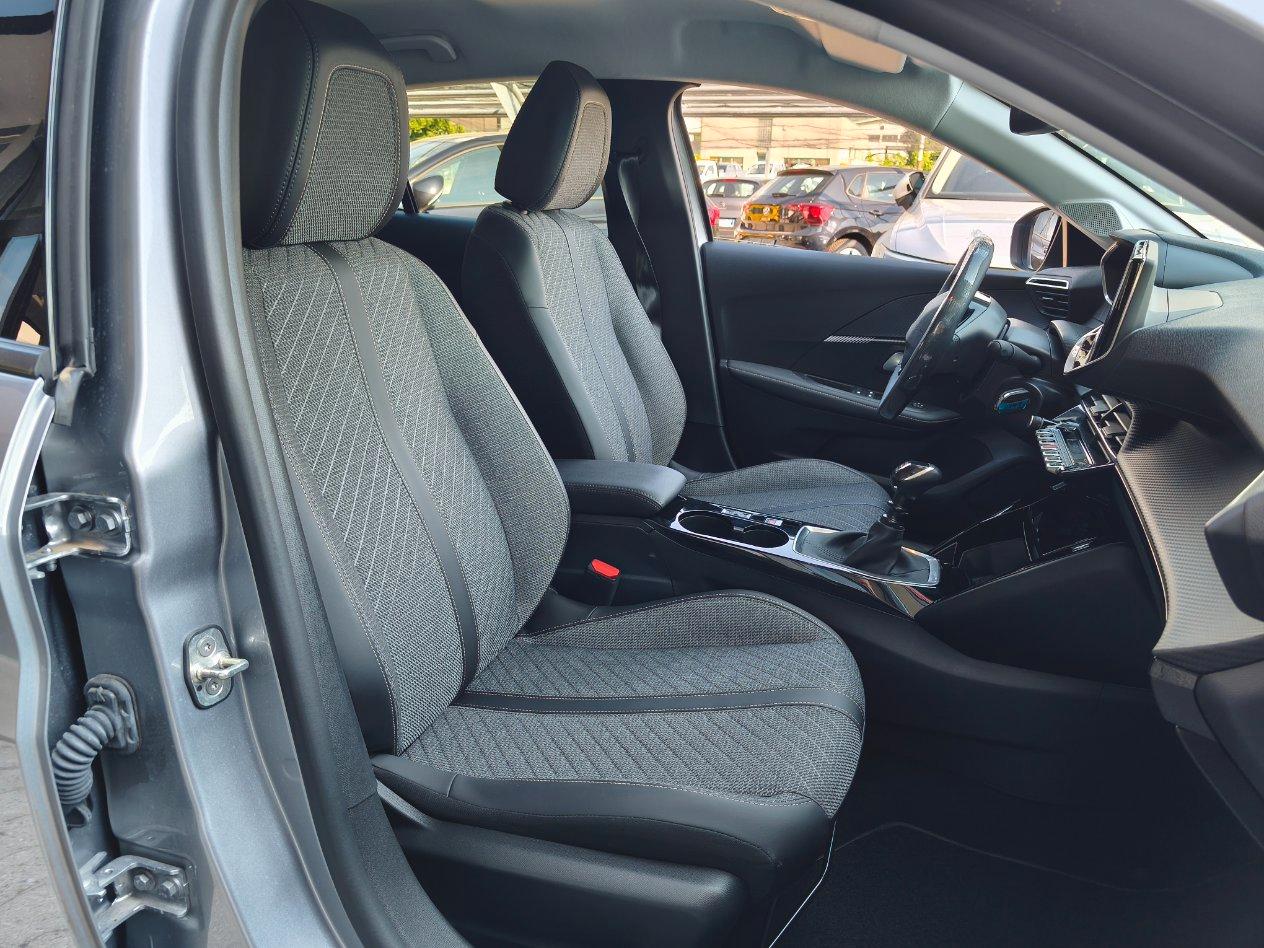 Peugeot 208 1.2 Allure s&s 100cv OK NEOPATENTATI