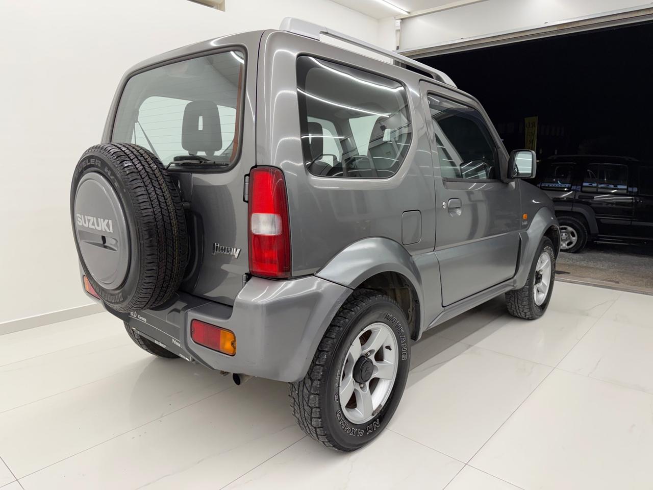 Suzuki Jimny 1.5 DDiS cat 4WD JLX neopatentati