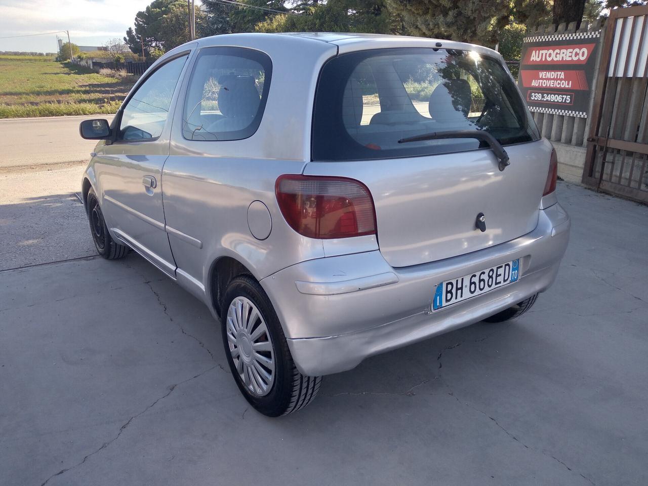 Toyota Yaris 1.0i 16V cat 3 porte Sol