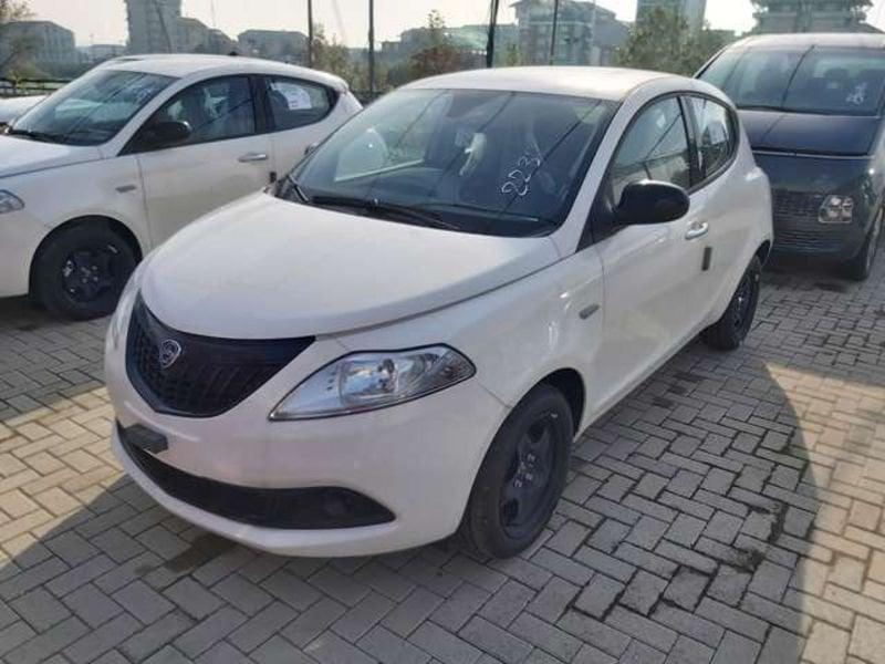 Lancia Ypsilon 1.0 FireFly Hybrid Oro