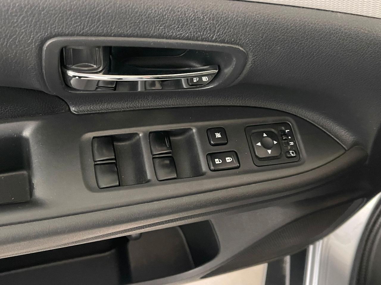 Mitsubishi Outlander 2.0 MIVEC 4WD PHEV Instyle Diamond