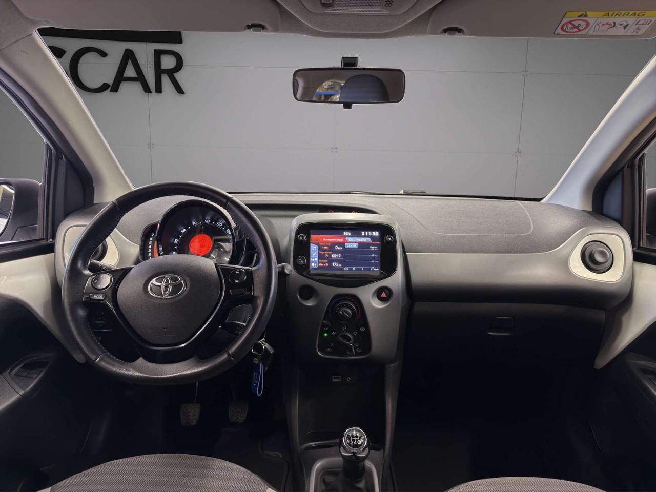 Toyota Aygo Aygo 5p 1.0 x-business 72cv
