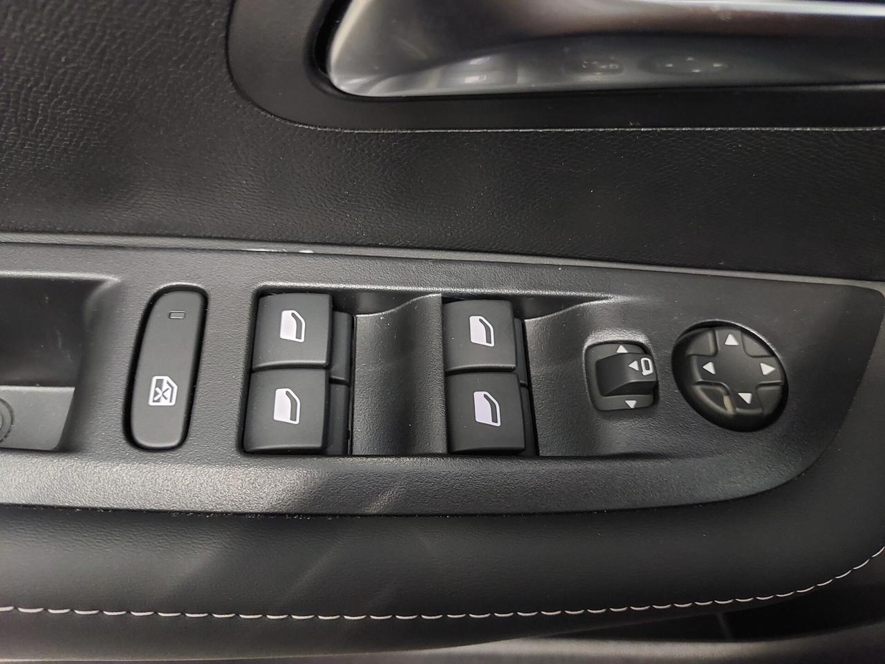PEUGEOT 208 2ª serie 208 Hybrid 110 e-DCS6 5 p...