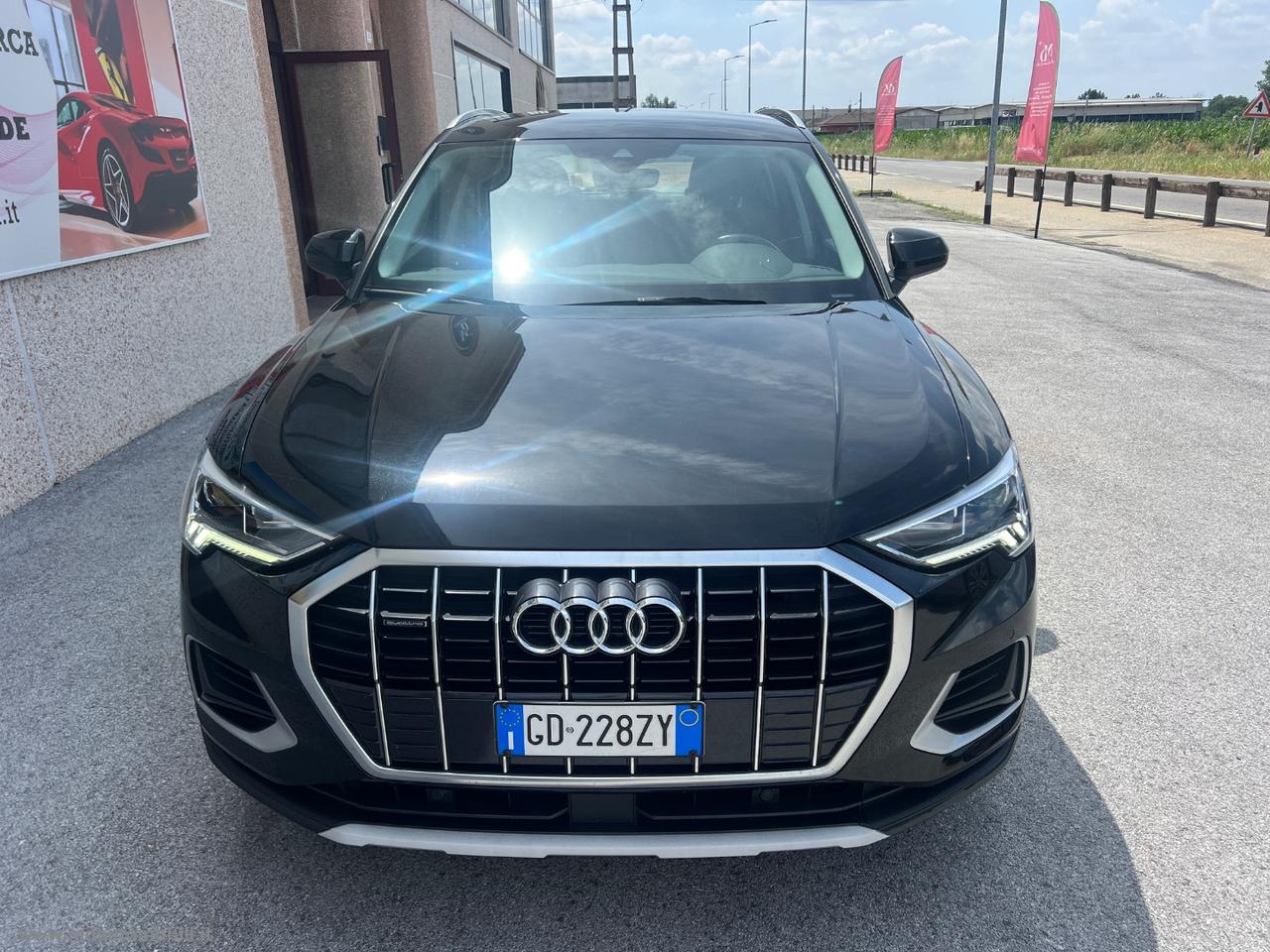 AUDI Q3 35 TDI quattro S tronic Business Adv. IVA ESPOSTA