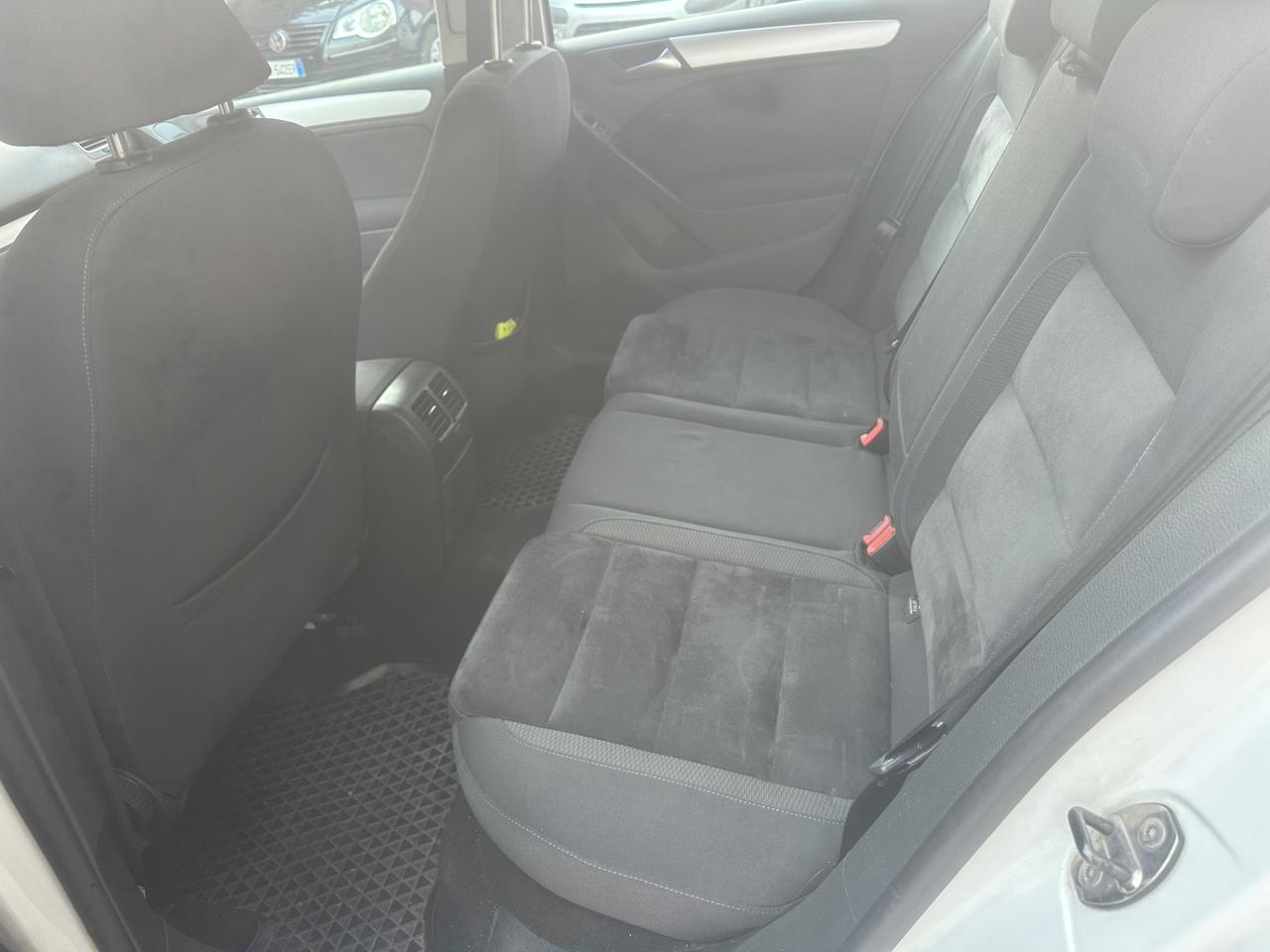 Volkswagen Golf 1.6 TDI DPF 5p. Highline