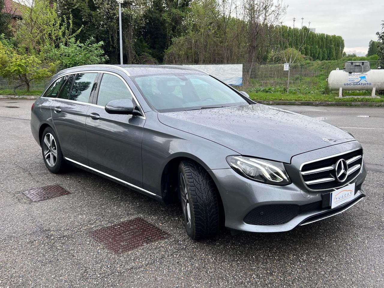 Mercedes-Benz E 200 E-Class E 200 D Premium