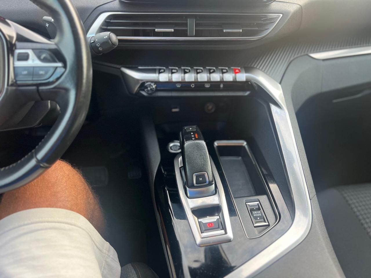 Peugeot 3008 BlueHDi 130 S&S Allure