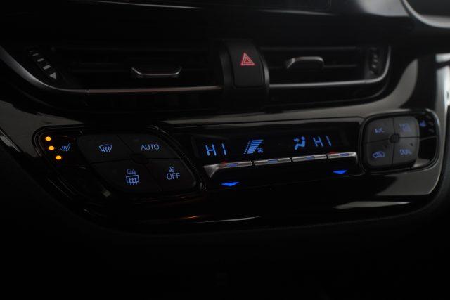 TOYOTA C-HR C-HR 1.8 Hybrid E-CVT Business