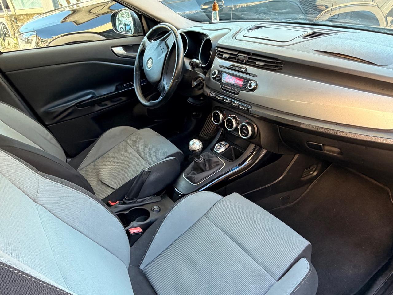 Alfa Romeo Giulietta 2.0 JTDm-2 140 CV Distinctive