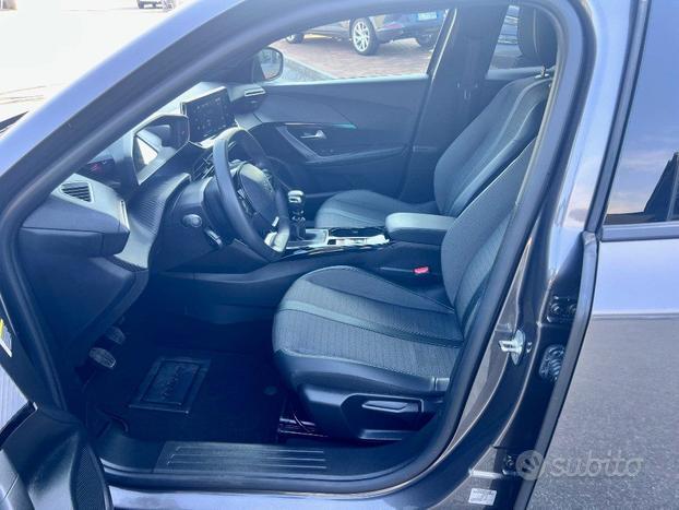 PEUGEOT 2008 PureTech 100 S&S Allure Pack