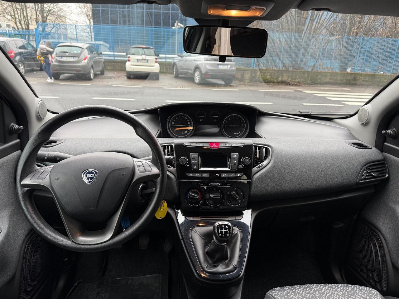 Lancia Ypsilon 1.2 69 CV 5 porte GPL Ecochic Gold