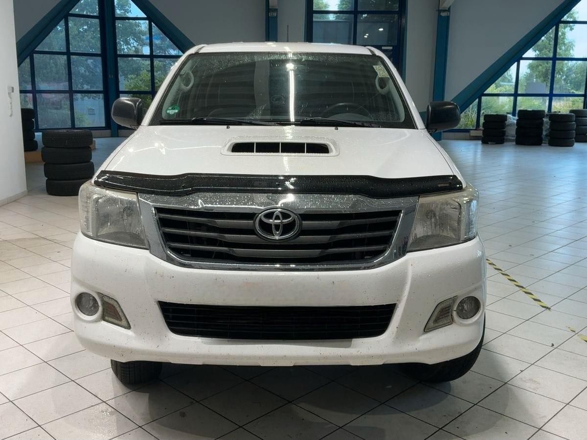 Toyota Hilux 2.5 D-4D 4WD 4p. Double Cab GX 4x4