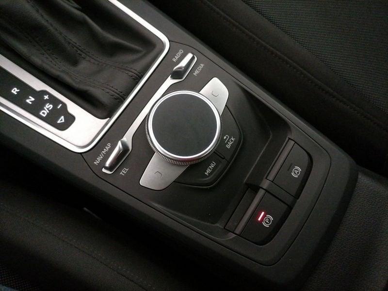 Audi Q2 35 1.5 tfsi Admired s-tronic