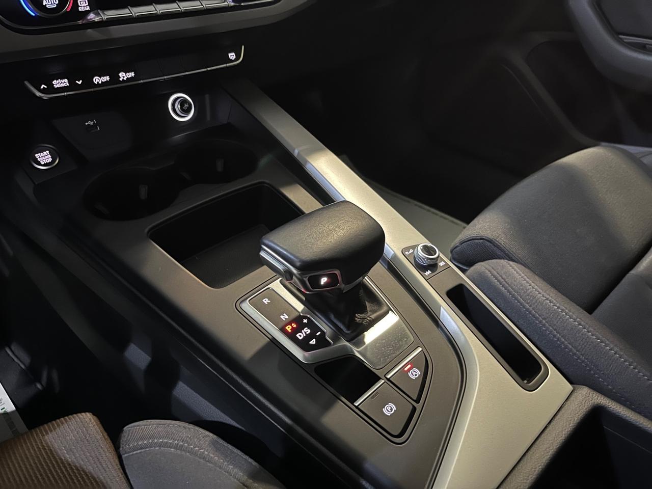 Audi A4 40 TDI S tronic Business