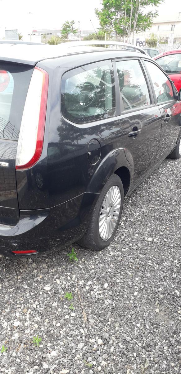 FORD - Focus Station Wagon - 1.6 SW Titanium