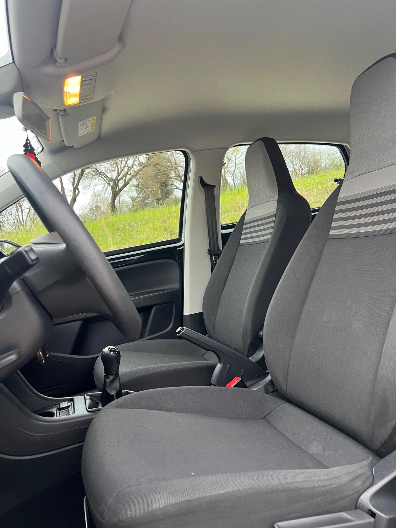 Volkswagen up! 1.0 BENZINA METANO PERMUTE RATE GARANZIA