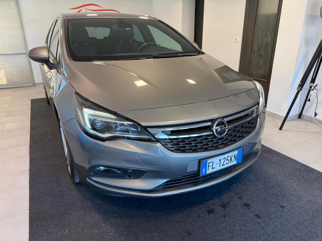 Opel Astra 1.6 CDTi 110CV Start&Stop 5 porte Dynamic