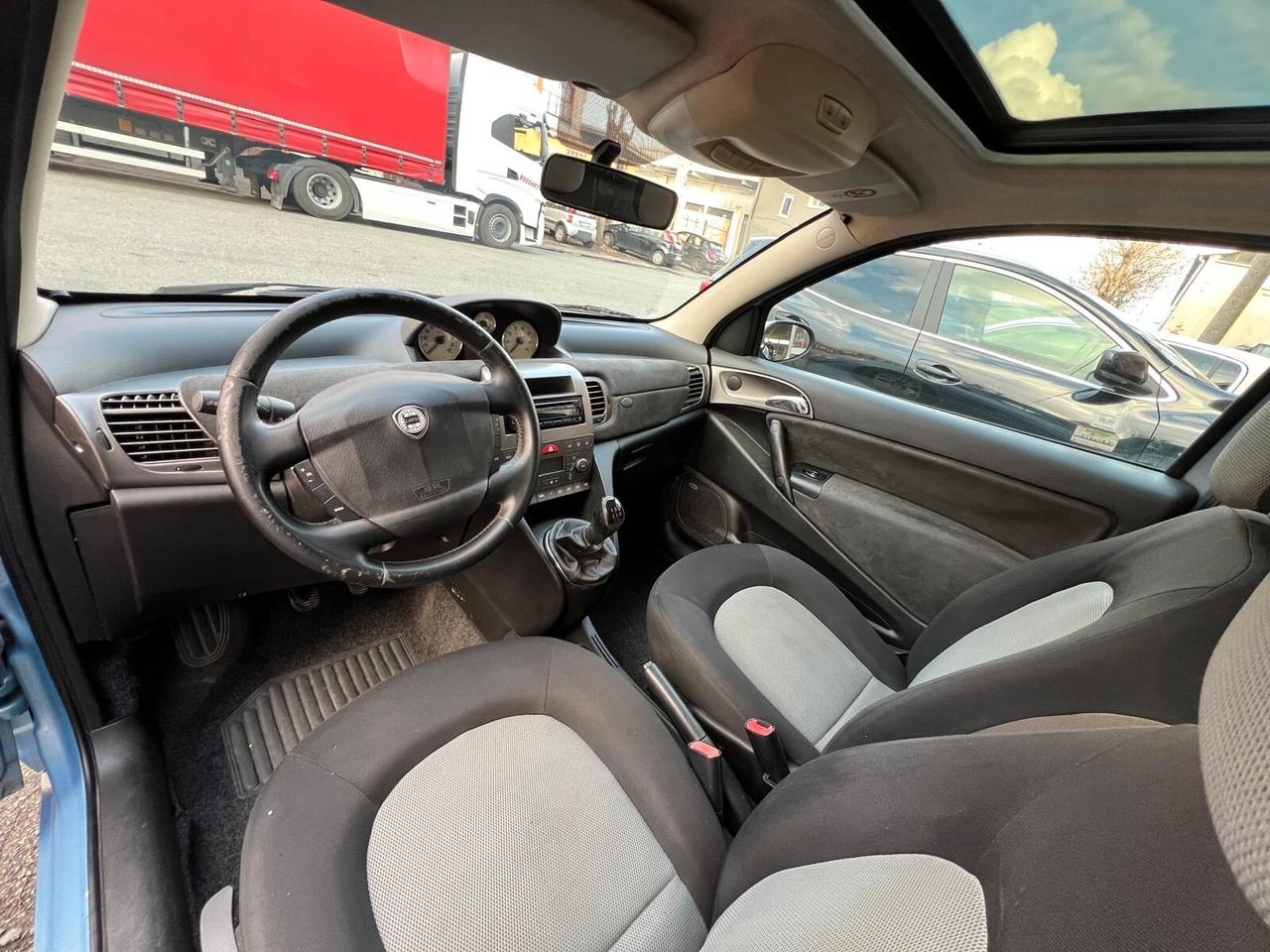 Lancia Ypsilon 1.3 Multijet 16V Platino