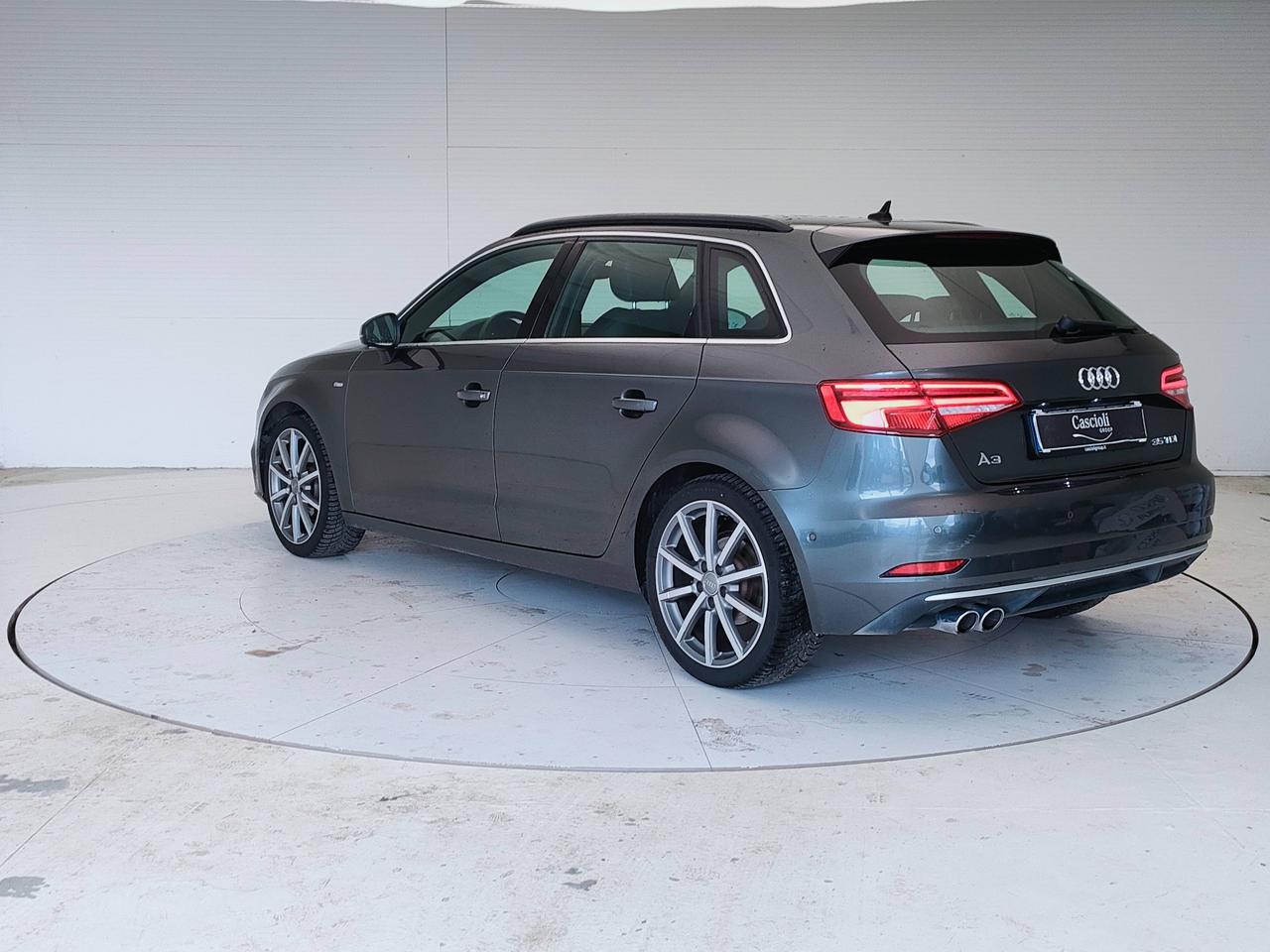AUDI A3 III 2016 Sportback - A3 Sportback 35 2.0 tdi Sport 150cv s-tronic 7m
