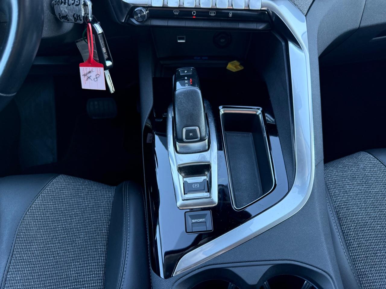 Peugeot 3008 BlueHDi 130 S&S EAT8 Allure