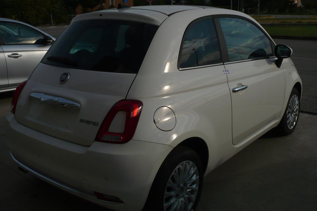 Fiat 500 1.0 Hybrid Dolcevita