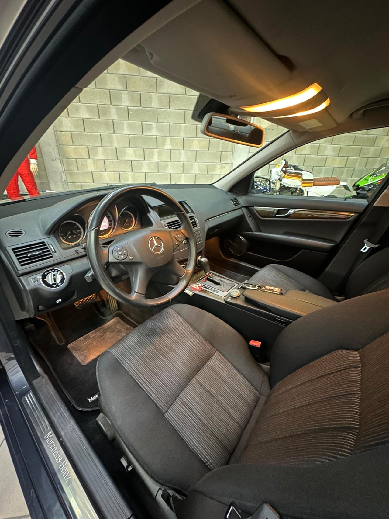 Mercedes-benz C 200 CDI BlueEFFICIENCY Elegance
