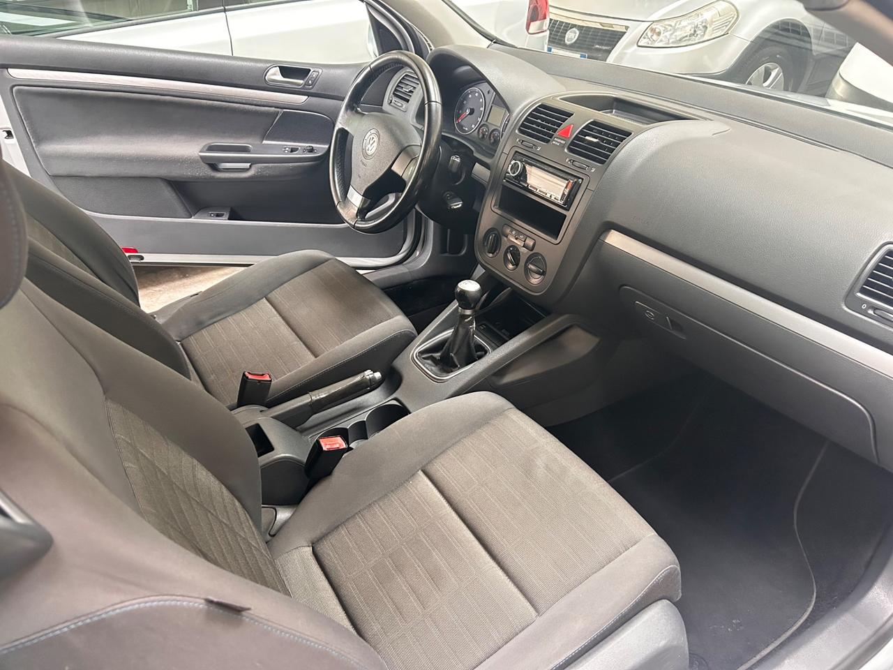 Volkswagen Golf 1600 benzina 101 cv 158000 km