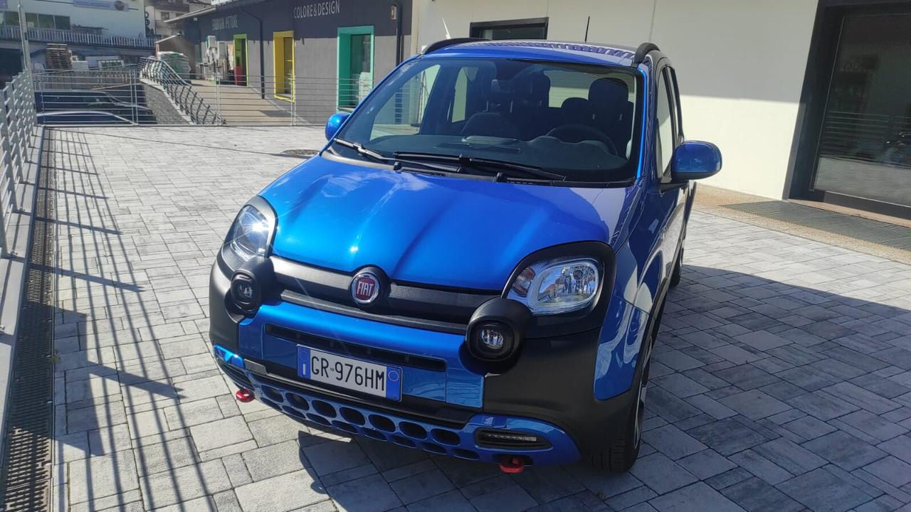 FIAT PANDA CITY CROSS 1.0 IBRIDA 70CV BLU ITALIA