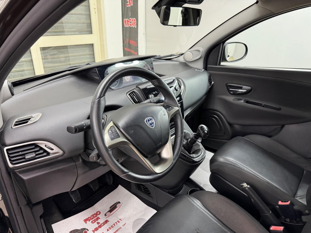Lancia Ypsilon 1.3 MJT 95Cv