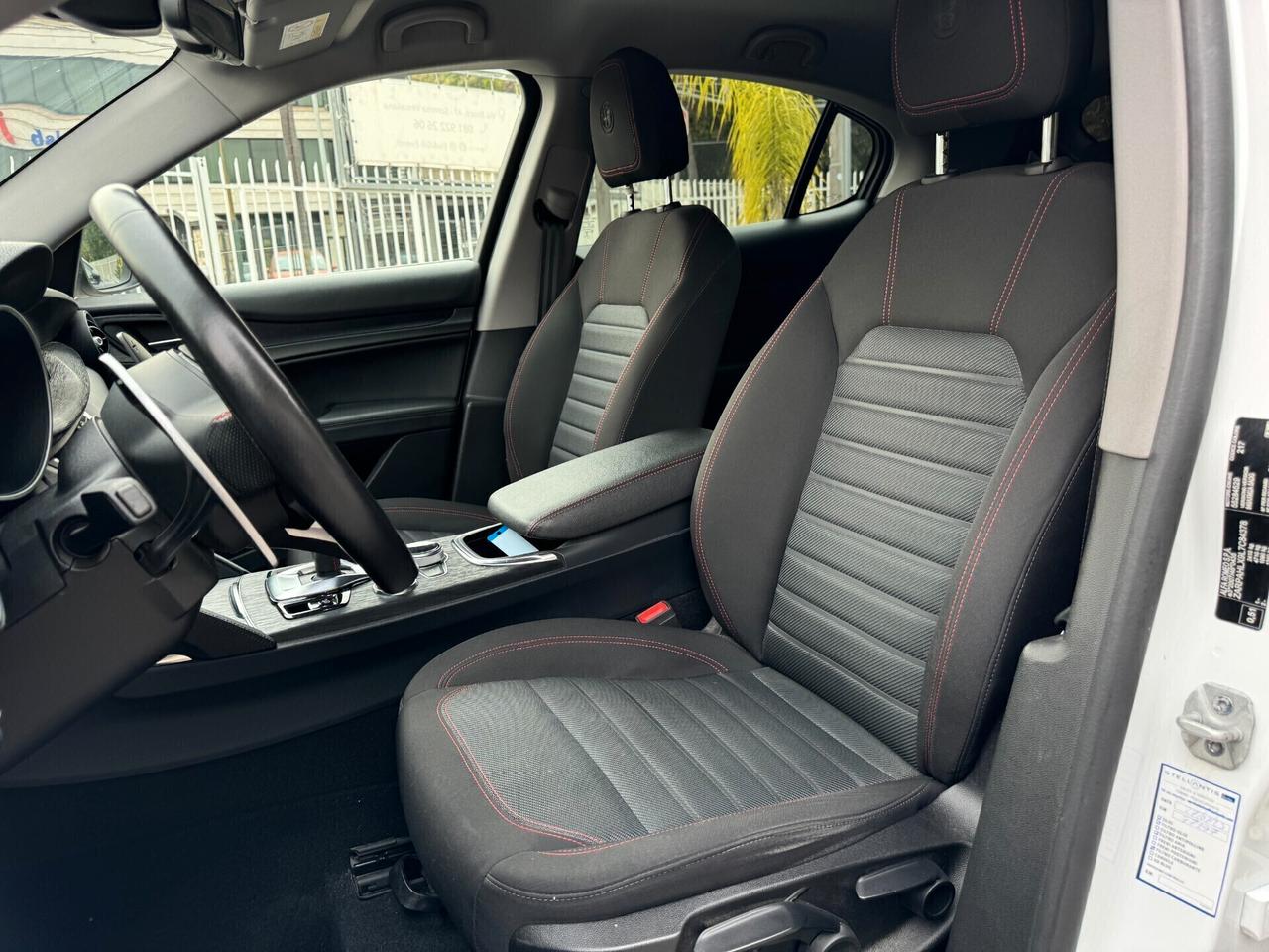 Alfa Romeo Stelvio 2.2 190 CV AT8 Q4 Business
