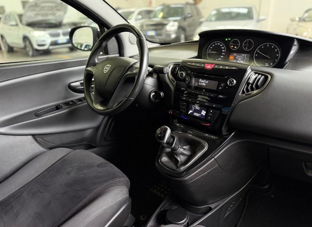 Lancia Ypsilon 1.0.9 85 CV 5 porte GPL