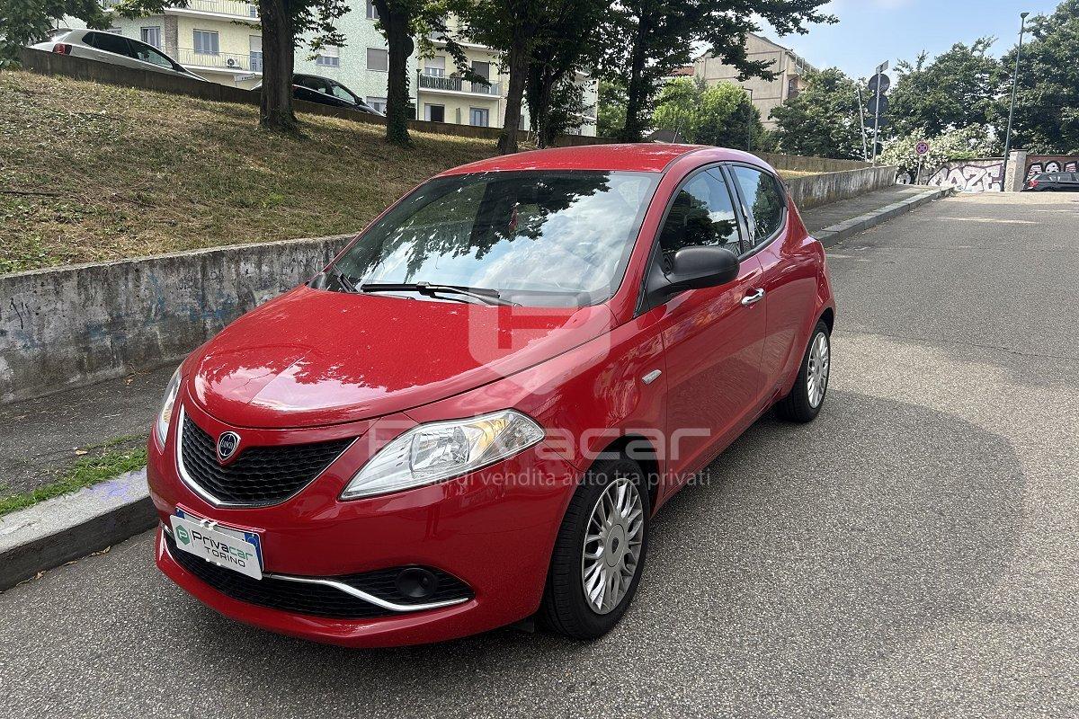 LANCIA Ypsilon 1.2 69 CV 5 porte Silver