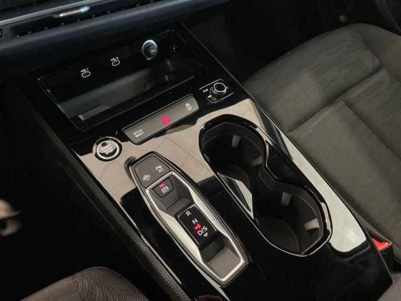 Audi A5 III 2024 Avant Avant 2.0 tdi mhev+ Business Advanced 204cv s-tronic