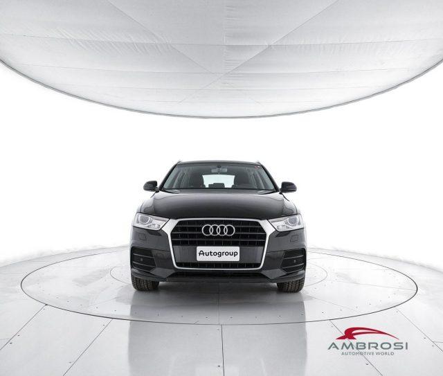 AUDI Q3 2.0 TDI 120 CV Business